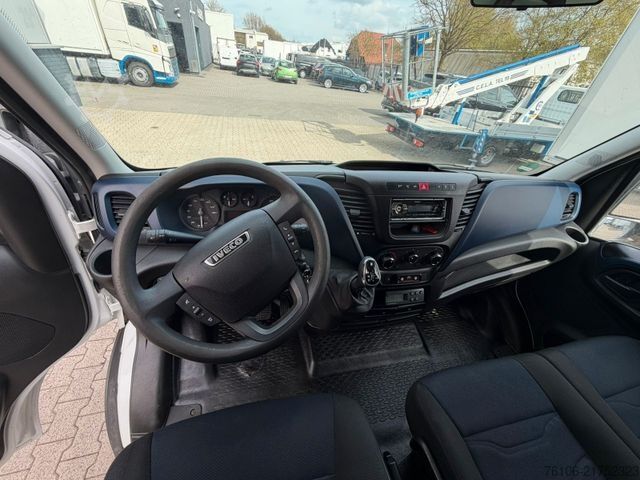 Izotermiczny van chłodnia IVECO Daily 35S14 Hi Matic Tiefkühlkoffer MOTORSCHADE