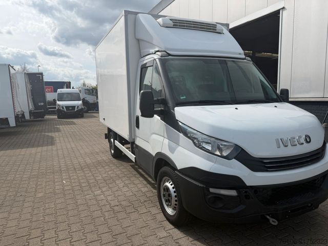 Izotermiczny van chłodnia IVECO Daily 35S14 Hi Matic Tiefkühlkoffer MOTORSCHADE