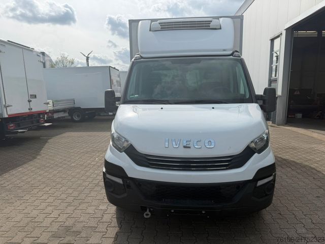 Izotermiczny van chłodnia IVECO Daily 35S14 Hi Matic Tiefkühlkoffer MOTORSCHADE
