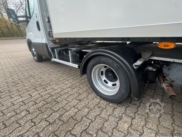Izotermiczny van chłodnia IVECO Daily 35C18 TiefKühlkoffer Maxicargo *2 Stück*