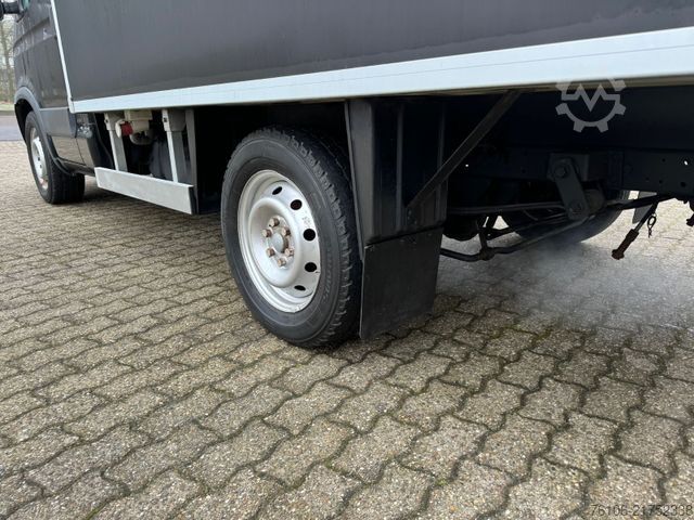 Izotermiczny van chłodnia IVECO Daily 35S13 Kühlkoffer C33-Type 526EV