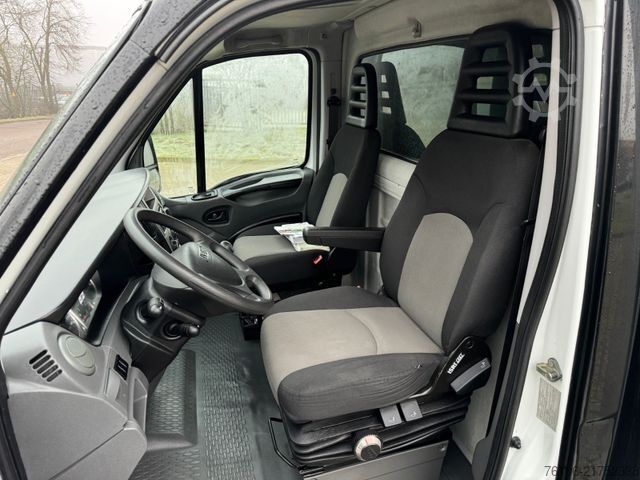 Izotermiczny van chłodnia IVECO Daily 35S13 Kühlkoffer C33-Type 526EV