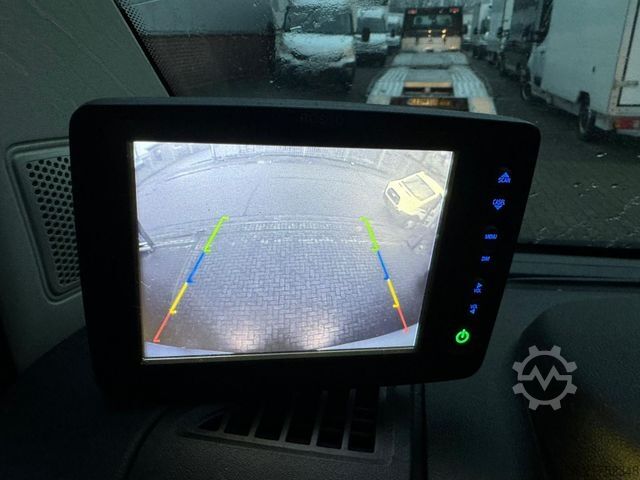 Transporter mit Koffer CITROEN Jumper Tiefrahmen Koffer *L 4,20 Meter*