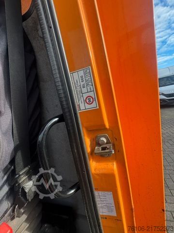 Kutu kamyonu MERCEDES-BENZ 816 D VARIO Koffer *Ahk*