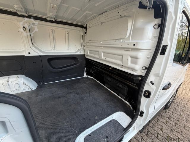 Furgon blaszak FIAT Talento Kasten L1H1 1,0t SX
