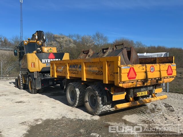 Escavatore gommato Hydrema Mx16