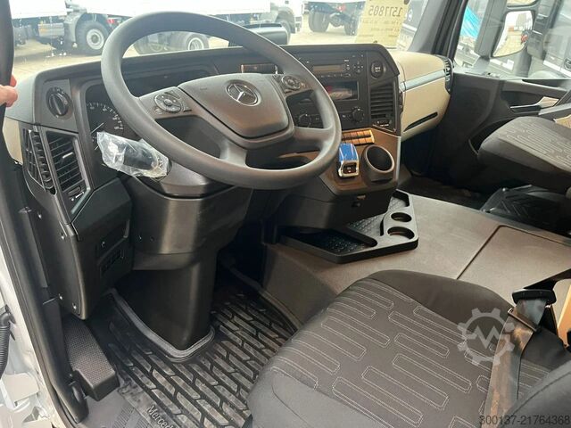 MTS standard Mercedes-Benz Actros 2045 S 4x2 Tractor Head