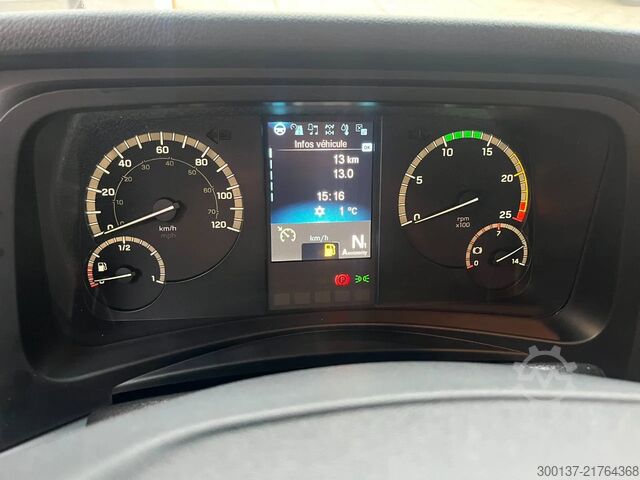 MTS standard Mercedes-Benz Actros 2045 S 4x2 Tractor Head