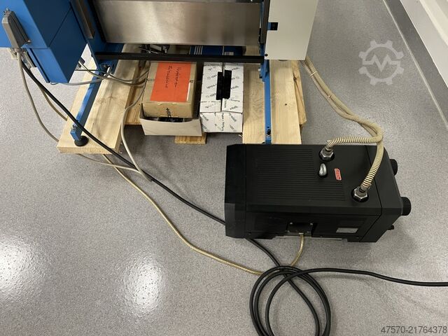 Máquina de dobrar GUK FA 49/4 Folding Machine + GUK FA 49/4 Cross Folding Module