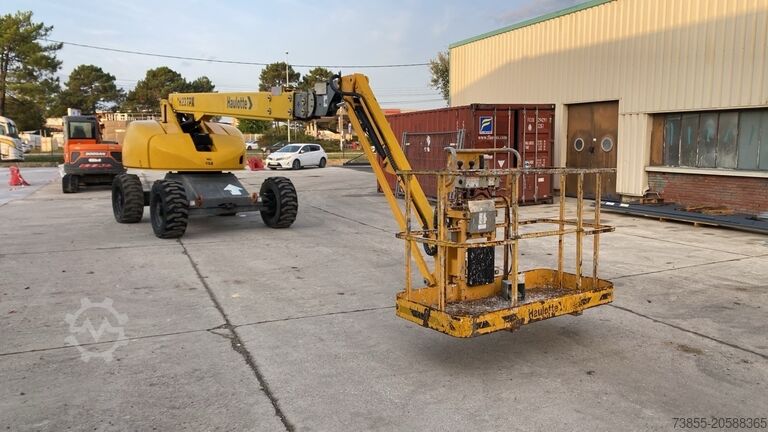 Plate-forme de travail articulée Haulotte H23TPX (23m)