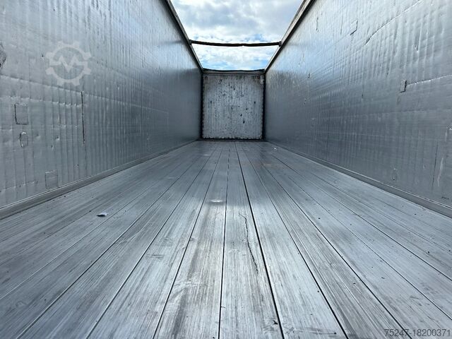 Schubboden Kraker CF-200 90m3 Achse 4x SAF Lenkachse Liftachse