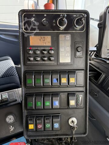 Veegmachine Mercedes-Benz Axor 1829 Faun Viajet 7R Hochdruck Heckabsaugung
