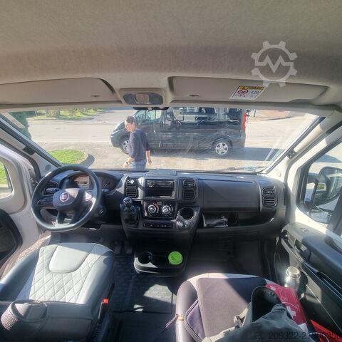 τροχόσπιτο/αυτοκινούμενο τροχόσπιτο Fiat Ducato Weinsberg Carabus 600 K|2022 EURO 6 | Venditore professionale