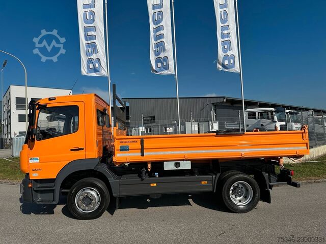 Driezijdige kipper MERCEDES-BENZ 1224 Meiller Kipper/2 x AHK/NL 5,7 to/Nur 11 tkm
