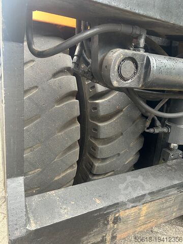 Container stacker Valmet TD 031