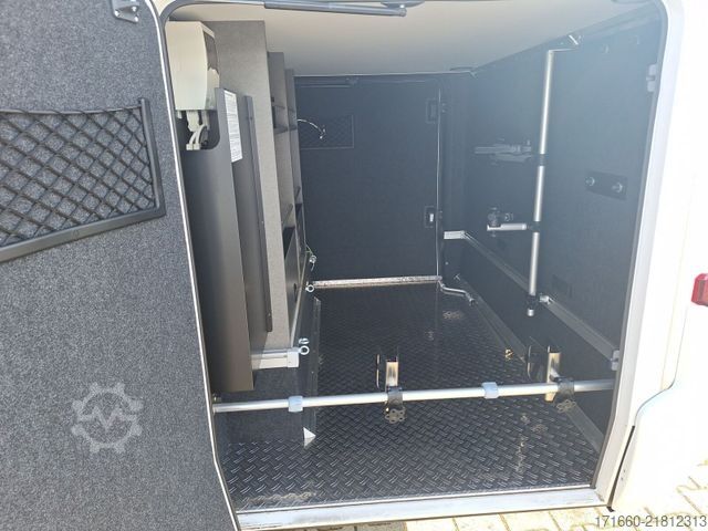 Półzintegrowany kamper HYMER/ERIBA ML-T 580 LEDER, AUTARKIE XL, WLANTV, XXL-BETT