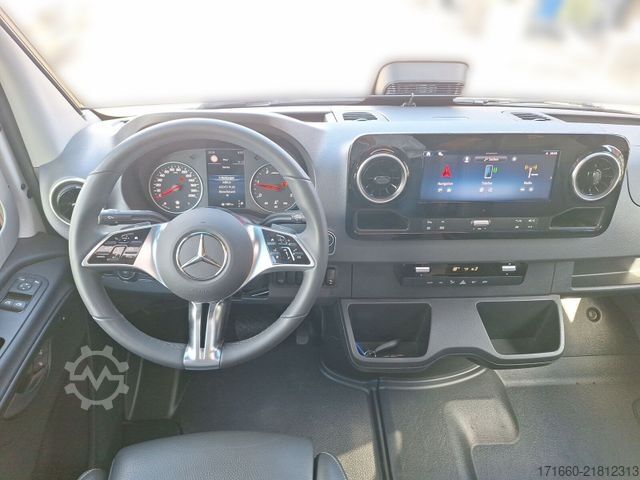 Półzintegrowany kamper HYMER/ERIBA ML-T 580 LEDER, AUTARKIE XL, WLANTV, XXL-BETT