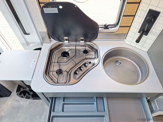 Półzintegrowany kamper HYMER/ERIBA ML-T 580 LEDER, AUTARKIE XL, WLANTV, XXL-BETT
