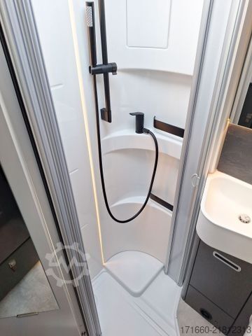 Półzintegrowany kamper HYMER/ERIBA ML-T 580 LEDER, AUTARKIE XL, WLANTV, XXL-BETT
