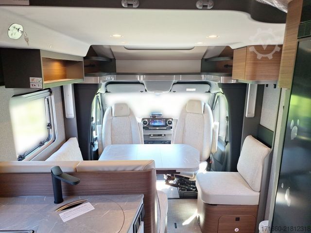 Półzintegrowany kamper HYMER/ERIBA B-Klasse MC T 680