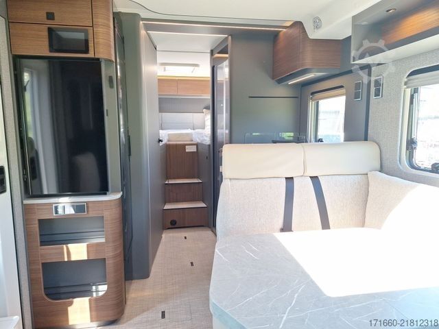 Półzintegrowany kamper HYMER/ERIBA B-Klasse MC T 680