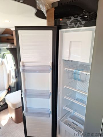 Półzintegrowany kamper HYMER/ERIBA B-Klasse MC T 680