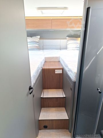 Półzintegrowany kamper HYMER/ERIBA B-Klasse MC T 680