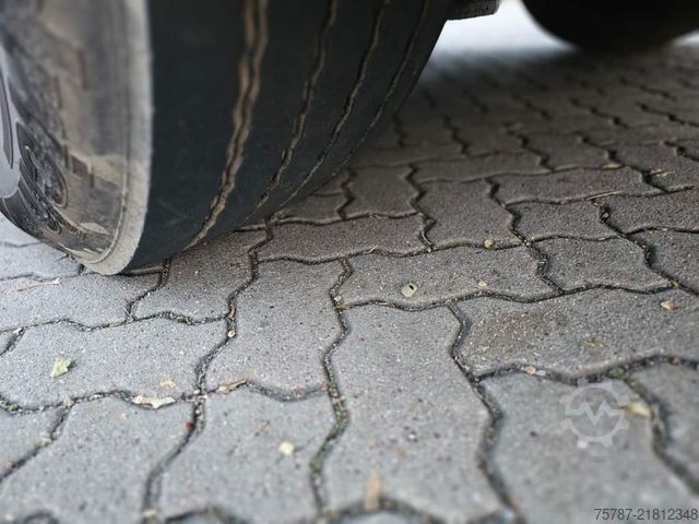 Standard nyergesvontató MAN 18.460 TGX XXL, 2 Kreis-Hydr.,Alufelgen,Standard