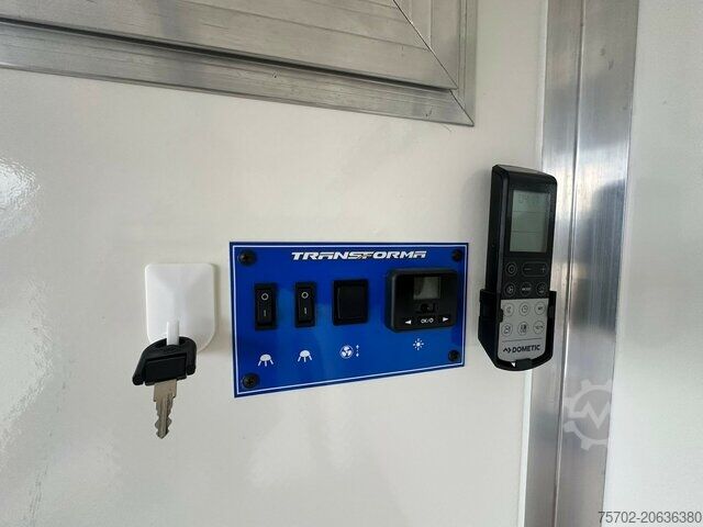 Van personalizado Renault Paragan Büromobil / Verkauf-/ Messefahrzeug