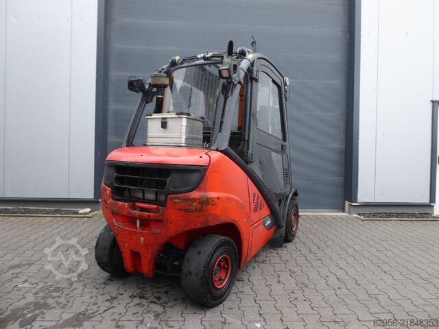 Empilhadeira diesel Linde H25D-02