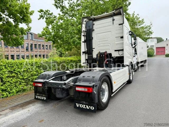 Standard-SZM Volvo FH 460 Globetrotter / 2 x Tank / Eu6