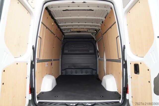 Magas tetős furgon Mercedes-Benz Sprinter 317 CDI Hochdach L2H2 Pro