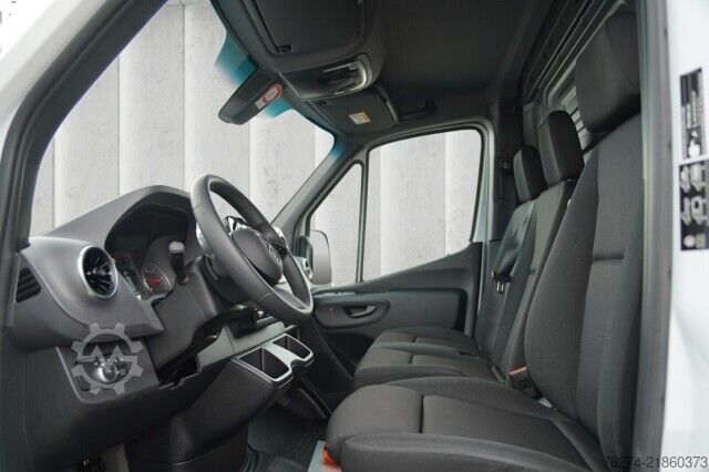 Magas tetős furgon Mercedes-Benz Sprinter 317 CDI Hochdach L2H2 Pro