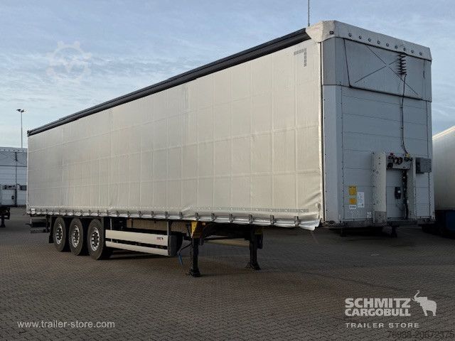 Auflieger mit Pritsche & Plane Schmitz Cargobull Curtainsider Standard Getränke