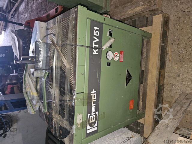 Banderolleermachine voor vormdelen Brandt KTV 51