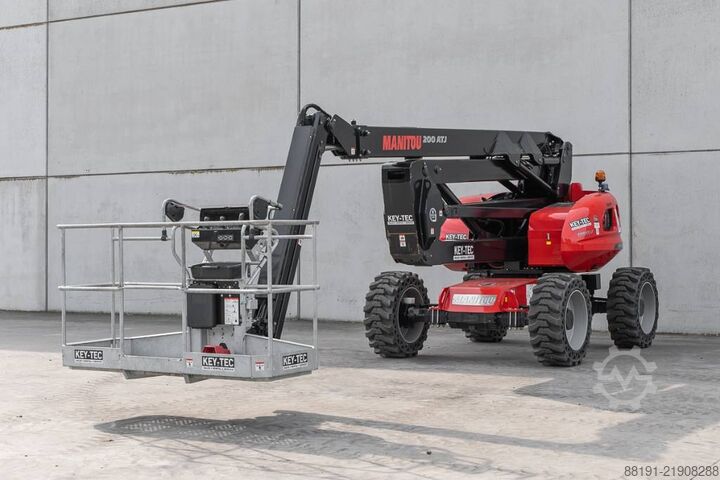 Ledad teleskopisk arbetsplattform Manitou 200 ATJ