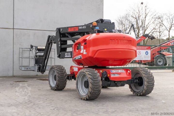 Ledad teleskopisk arbetsplattform Manitou 180 ATJ RC