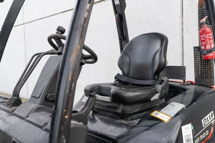περονοφόρο ανυψωτικό Manitou MI 30 D