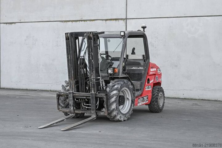 περονοφόρο ανυψωτικό εκτός δρόμου Manitou MH 25-4