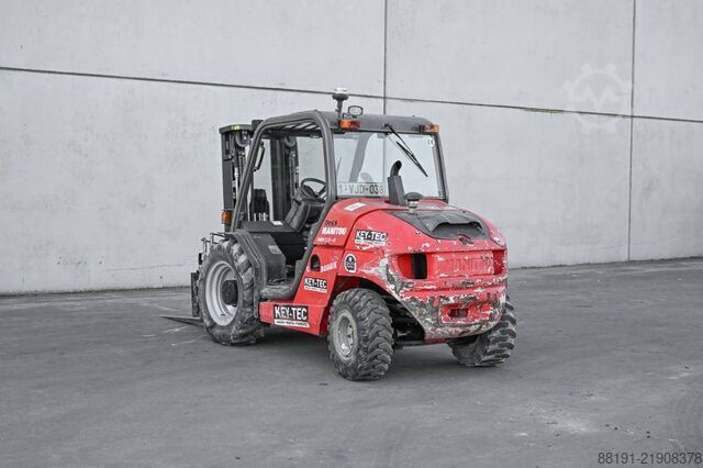 περονοφόρο ανυψωτικό εκτός δρόμου Manitou MH 25-4