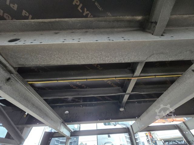 Semi-remorque fourgon SCHMITZ CARGOBULL SCB S3B SKO24/L * LIFT * ALCOA * 1.HAND *