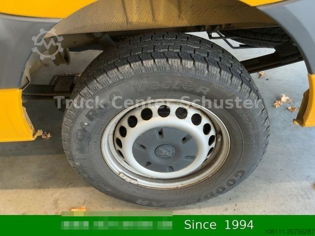 Minibus VOLKSWAGEN Crafter 35 KBFenster L2H1 Klima Sthzg Ahk.3,5t