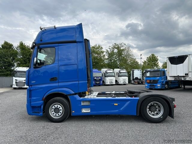 Standart çekici ünitesi Mercedes Benz 1851 LS Actros Gigaspace Standklima Retrader