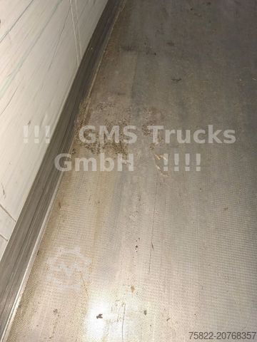 Chladírenský návěs SCHMITZ CARGOBULL Frigo Thermo King / Multi Temp / DS