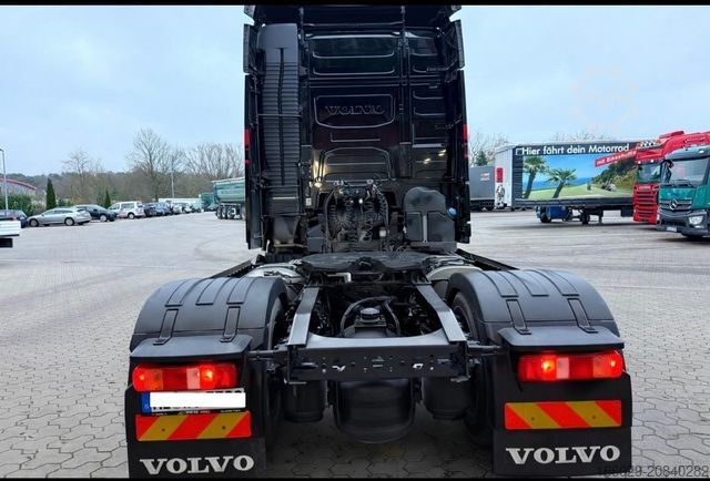Standard tractor unit VOLVO FH 500 XL Top gepflegt Euro 6 wenig km, VEB