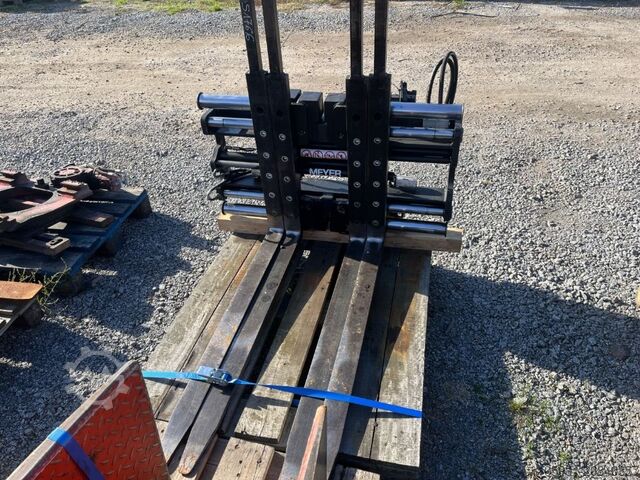 Multi-pallet handler 2/1 profile type Meyer 6-5203G