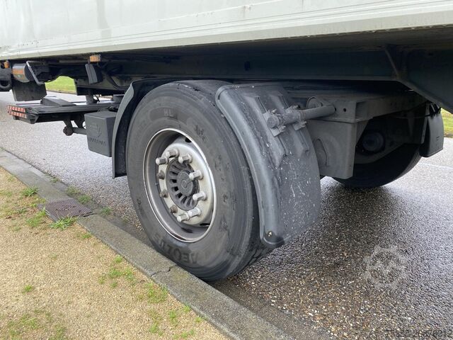 Transport chłodniczy/mrożony Krone SDR 27 3-Axle Fridge / Carrier Maxima / Liftaxl...