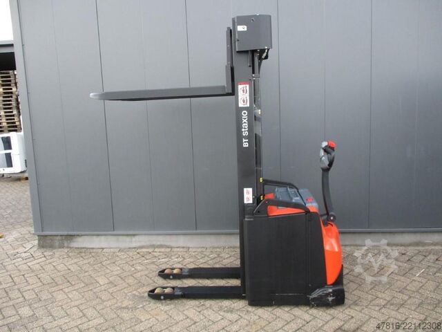 Hoogheffende palletwagen TOYOTA SWE160