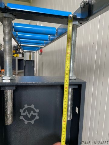 Válečkový dopravník Elumatec Roller conveyor 3m