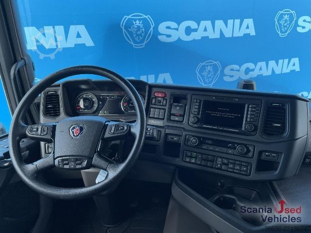 Tractor estándar Scania R 460 A4x2NA DIFF-L RETARDER PARK AIRCO